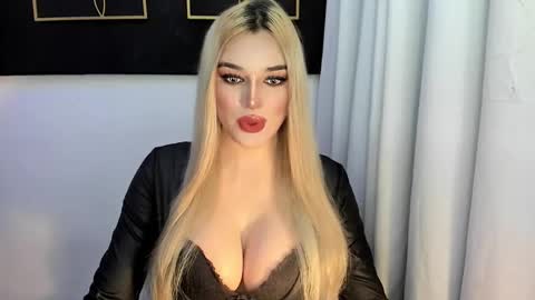 STELLA online show from 11/15/25, 11:40