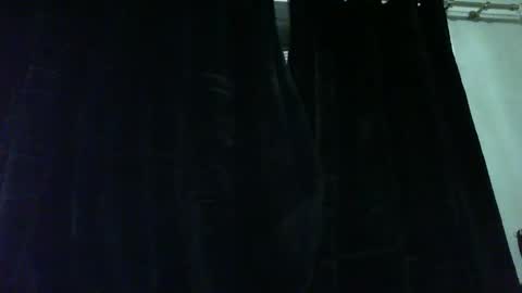 Snapshot of hotstrip22 chatting on 05/24/26, 12:04 Mark online show from 05/24/26, 12:04