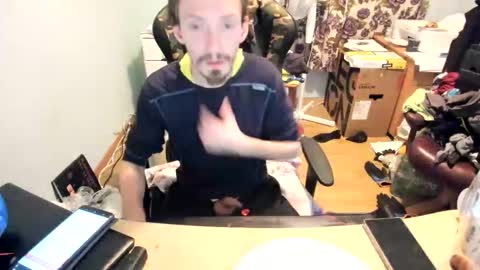 Snapshot of hotsummer1996 chatting on 11/19/25, 05:24 hot online show from 11/19/25, 05:24