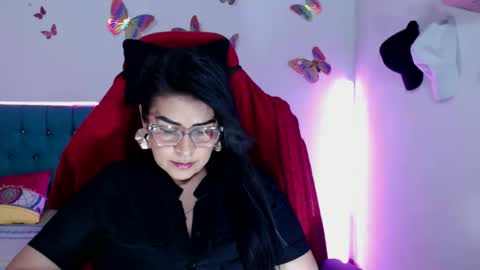 Snapshot of hotsweet_69 chatting on 05/13/26, 06:11 hotsweet 69 online show from 05/13/26, 06:11