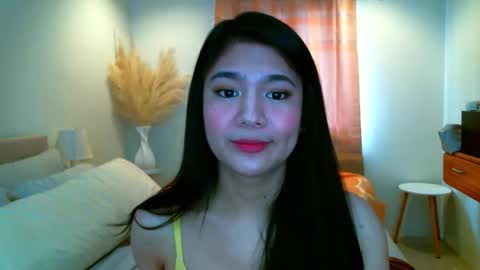 Snapshot of hotsweetangel00 chatting on 09/12/25, 03:39 Sweet Angel online show from 09/12/25, 03:39