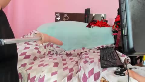 Snapshot of hotsweetangel4u chatting on 02/11/25, 08:37 Monica online show from 02/11/25, 08:37