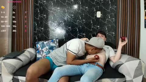 hott_asses online show from 02/12/25, 11:41