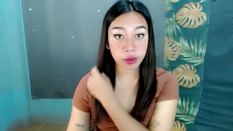 Snapshot of hott_cumforyou chatting on 02/18/25, 01:54 jelaigrande  online show from 02/18/25, 01:54