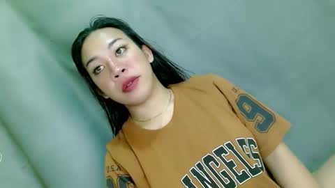 jelaigrande  online show from 02/15/26, 10:36