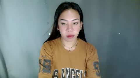 Snapshot of hott_cumforyou chatting on 04/20/26, 10:33 jelaigrande online show from 04/20/26, 10:33