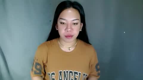 Snapshot of hott_cumforyou chatting on 04/21/26, 11:18 jelaigrande online show from 04/21/26, 11:18