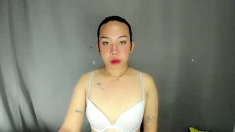 Snapshot of hott_cumforyou chatting on 04/24/26, 09:12 jelaigrande online show from 04/24/26, 09:12