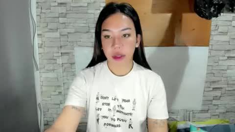 Snapshot of hott_cumforyou chatting on 05/03/26, 12:38 jelaigrande online show from 05/03/26, 12:38