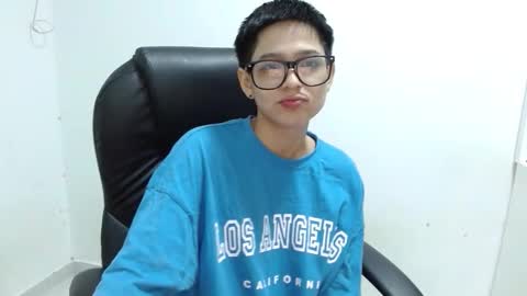 Snapshot of hott_cute69 chatting on 11/08/25, 09:09 hott_cute69 online show from 11/08/25, 09:09