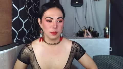 Snapshot of hott_summerr chatting on 06/06/26, 06:07 Alex Summer online show from 06/06/26, 06:07