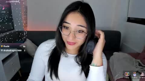 Snapshot of hottbee1 chatting on 11/19/25, 09:26 AMY online show from 11/19/25, 09:26