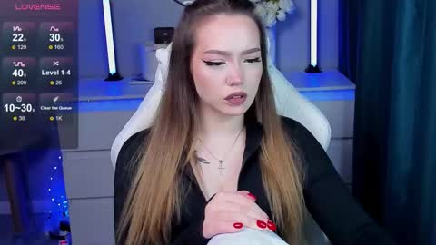 hello Im Eva online show from 11/09/25, 02:37