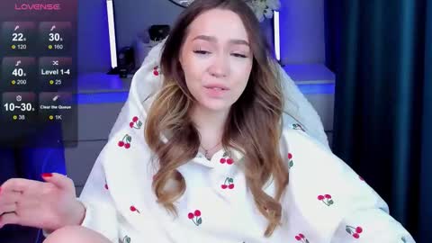 hello Im Eva online show from 11/12/25, 09:53