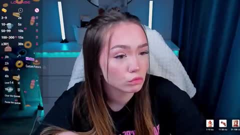 hello Im Eva online show from 02/12/26, 06:14