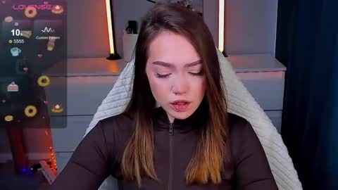 hello Im Eva online show from 03/28/26, 08:03