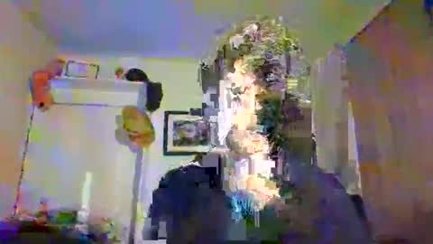 Snapshot of hottedt chatting on 11/10/25, 12:31 Marco Polo online show from 11/10/25, 12:31