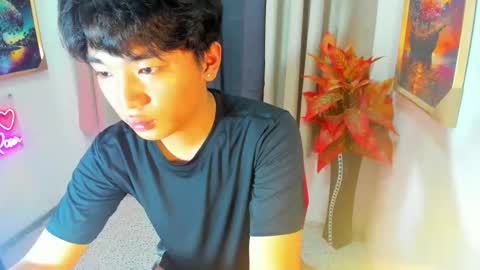 hottestloues online show from 03/19/26, 01:42