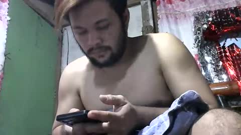 HottestPinoy32 online show from 12/05/24, 12:44