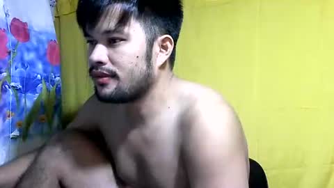 Snapshot of hottestpinoy2323 chatting on 05/31/26, 01:40 HottestPinoy32 online show from 05/31/26, 01:40