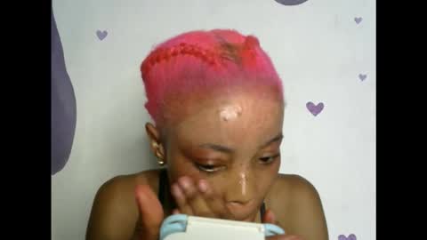 Snapshot of hottie_baddie14 chatting on 10/28/25, 09:39 hottie baddie14 online show from 10/28/25, 09:39