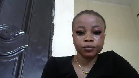 Snapshot of hottie_baddie14 chatting on 12/22/25, 10:56 hottie baddie14 online show from 12/22/25, 10:56