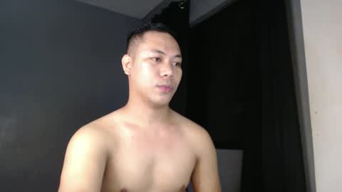 Snapshot of hottie_kyle69 chatting on 05/09/26, 12:21 hottie_kyle69 online show from 05/09/26, 12:21