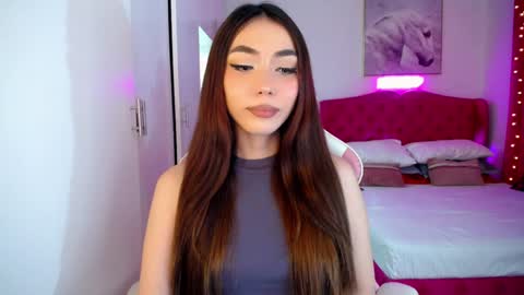 Snapshot of hottie_lexie chatting on 12/22/24, 01:55 LEXIE- dont forget to give me thumbs up online show from 12/22/24, 01:55