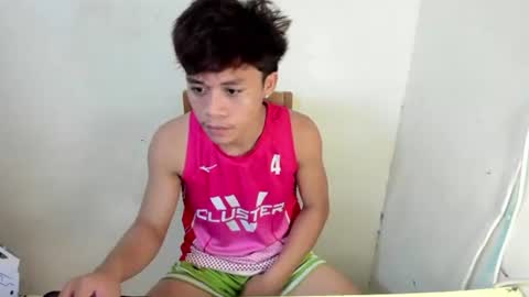 hottie_migs online show from 07/15/26, 06:35