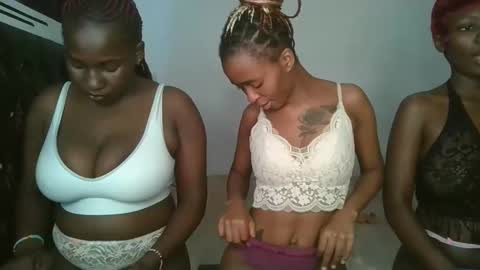 hottie_mistie online show from 04/26/26, 08:23