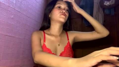 hottie_ptite online show from 06/14/26, 11:12
