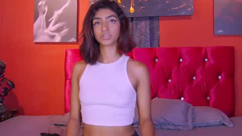 Veronica independent model online show from 04/16/26, 09:39