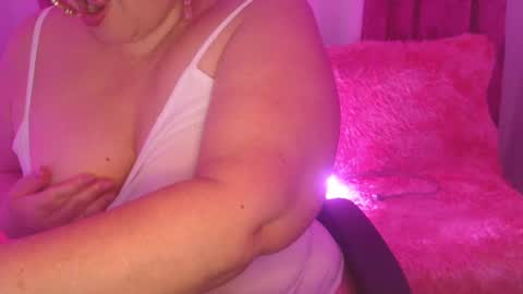 sweetie Aunt online show from 10/19/25, 07:47