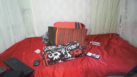 Snapshot of hottiedanicatrans69 chatting on 12/17/25, 03:40 hottiedanicatrans69 online show from 12/17/25, 03:40