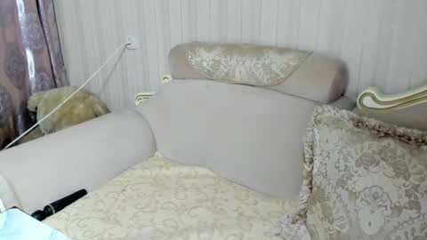 Snapshot of hotty_bell8 chatting on 06/12/26, 05:23 hotty_bell8 online show from 06/12/26, 05:23