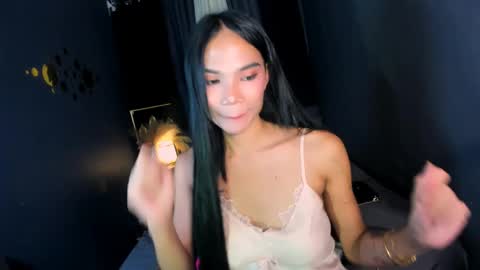 Hi i am Jane half vietnamese and half pinay and would like to meet good person here XOXO online show from 05/27/26, 01:57