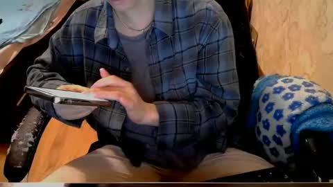 Mary online show from 03/13/26, 05:41