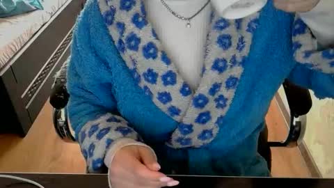 Snapshot of hotty_mary chatting on 04/24/26, 03:36 Mary online show from 04/24/26, 03:36