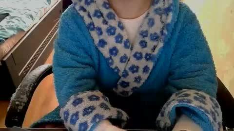 Snapshot of hotty_mary chatting on 04/25/26, 03:53 Mary online show from 04/25/26, 03:53