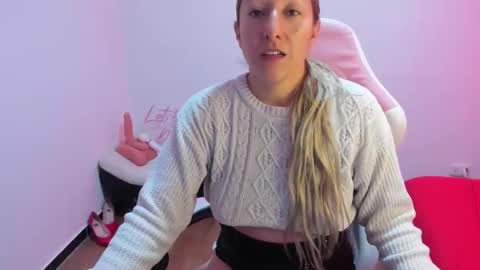 hottychrystal online show from 11/28/25, 03:36