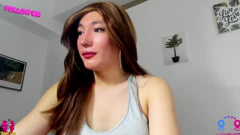 Snapshot of hottycrishinaxx chatting on 12/24/24, 06:33 crishinahotty online show from 12/24/24, 06:33