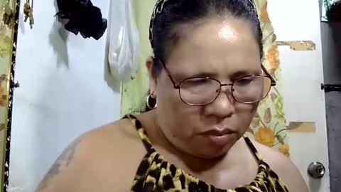 hottycrissy4u online show from 06/04/26, 06:41