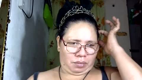 Snapshot of hottycrissy4u chatting on 06/23/26, 05:27 hottycrissy4u online show from 06/23/26, 05:27
