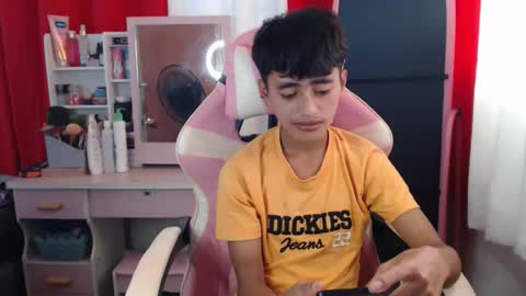 Edrian online show from 03/25/26, 02:28