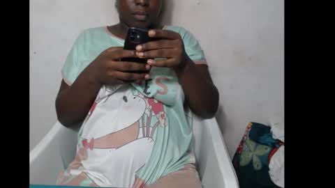 Snapshot of hottylissa1 chatting on 12/14/25, 09:30 hottylissa1 online show from 12/14/25, 09:30