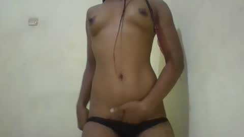 hotvanessa98 online show from 05/04/26, 04:47