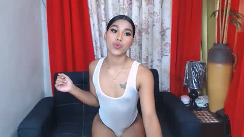 Snapshot of hotwildladyboy_maxine4uxxx chatting on 09/22/25, 04:42 Pretty Maxine online show from 09/22/25, 04:42