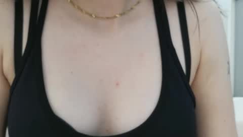 Snapshot of hotwinterxx chatting on 04/19/26, 08:57 Hotwixx online show from 04/19/26, 08:57