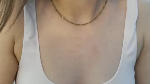 Snapshot of hotwinterxx chatting on 04/22/26, 03:24 Hotwixx online show from 04/22/26, 03:24