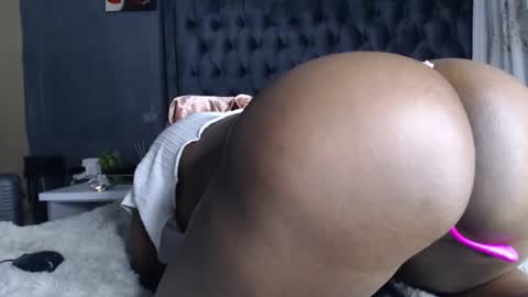 Snapshot of hotypussy95 chatting on 11/13/25, 09:36 hotypussy95 online show from 11/13/25, 09:36